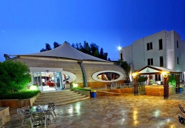 هتل تعطیلات کیش